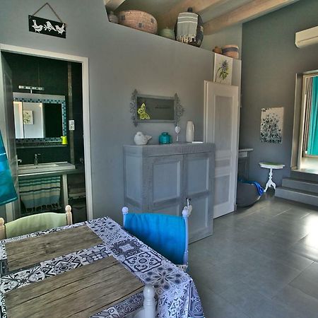 Bed and Breakfast La Bastide Des Sources Ле-Кастелле Екстер'єр фото
