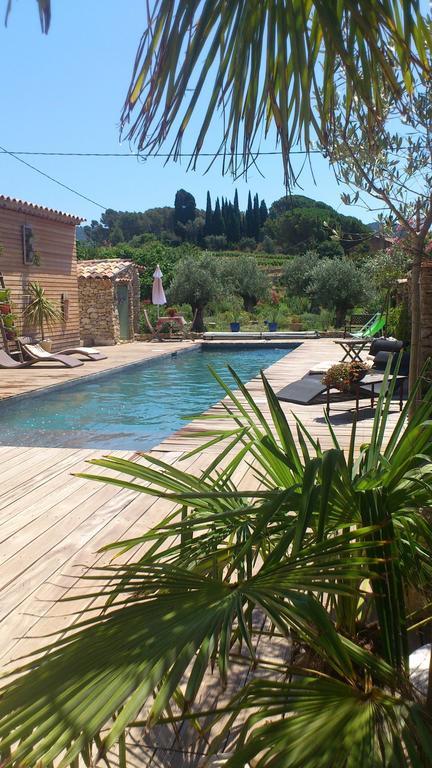 Bed and Breakfast La Bastide Des Sources Ле-Кастелле Екстер'єр фото